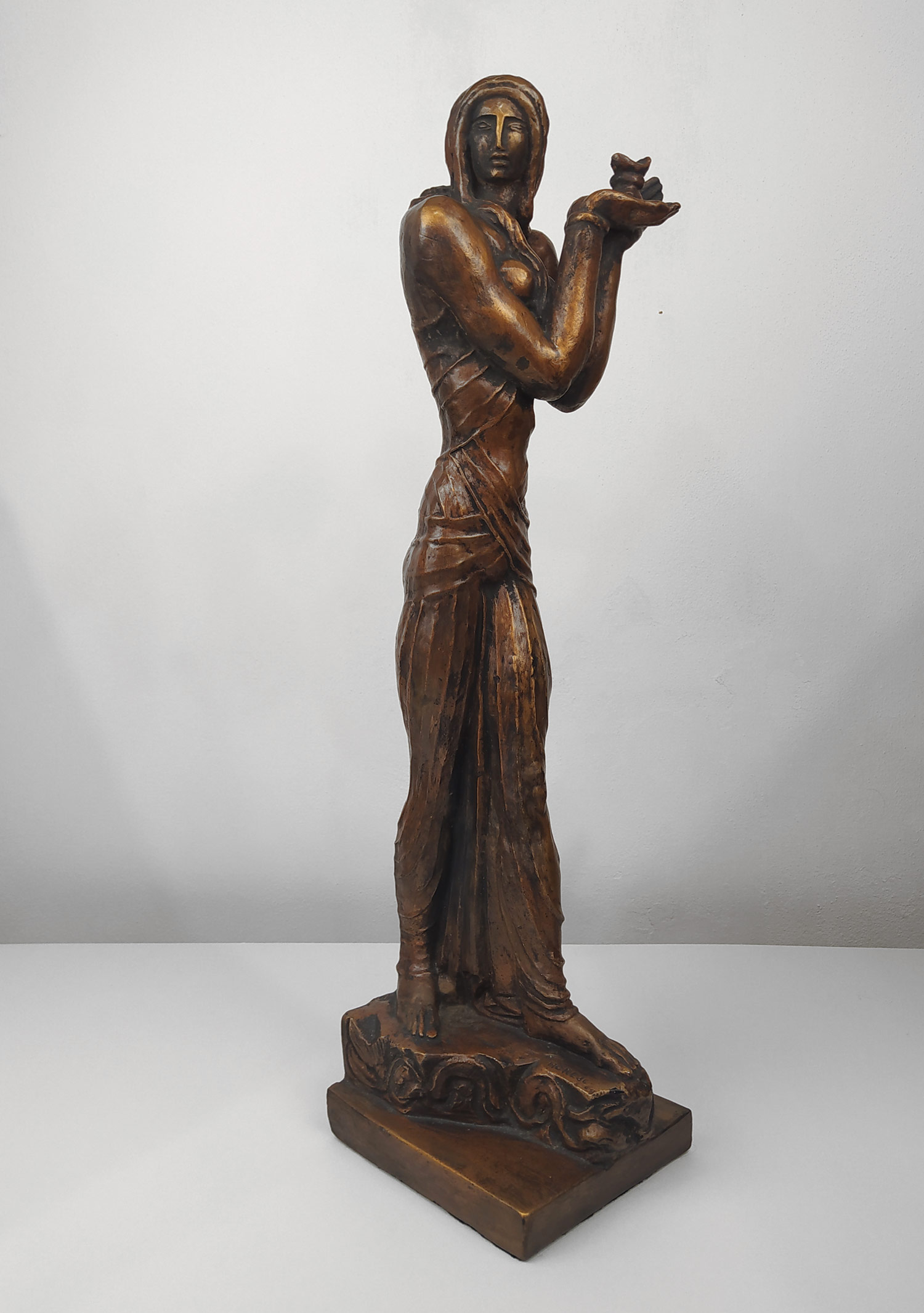 Horejc Jaroslav – Luna, patinovaná sádra, ca 1920