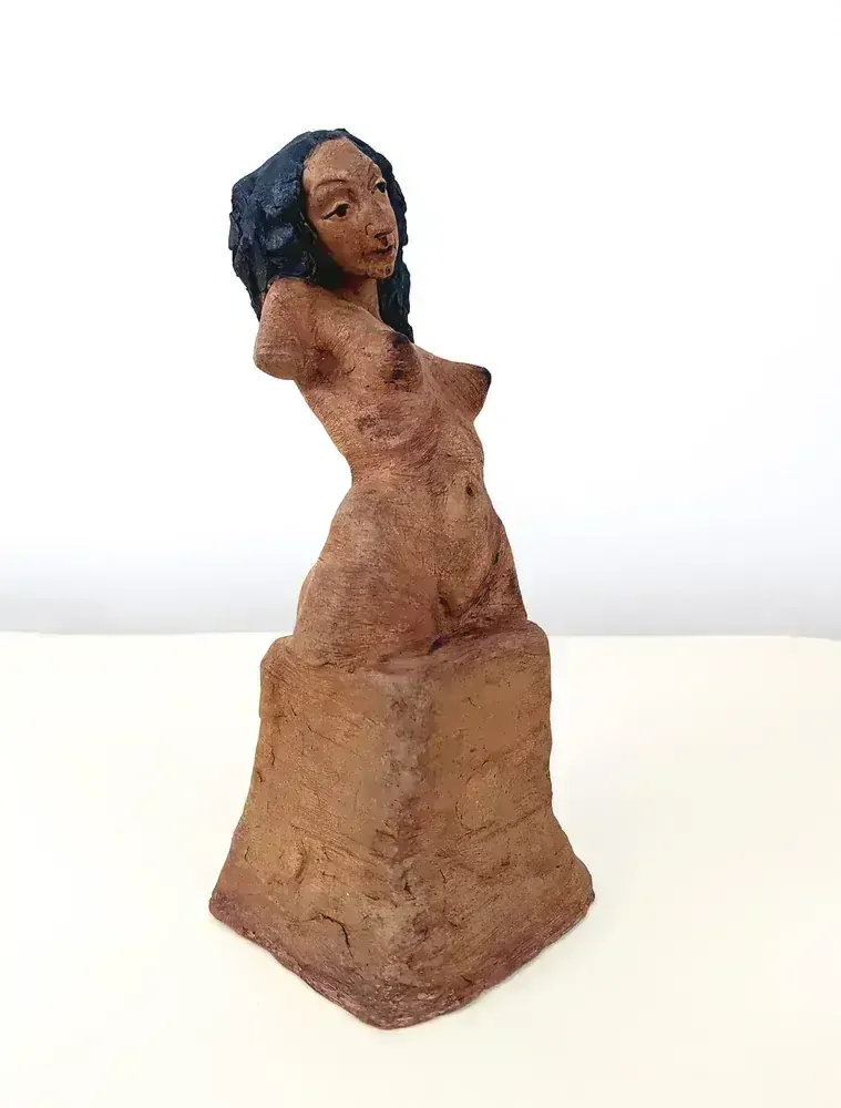 Eisnerová Tereza – Tanečnice, plastika, glazovaná keramika + kniha se signovanou kresbou, 2021