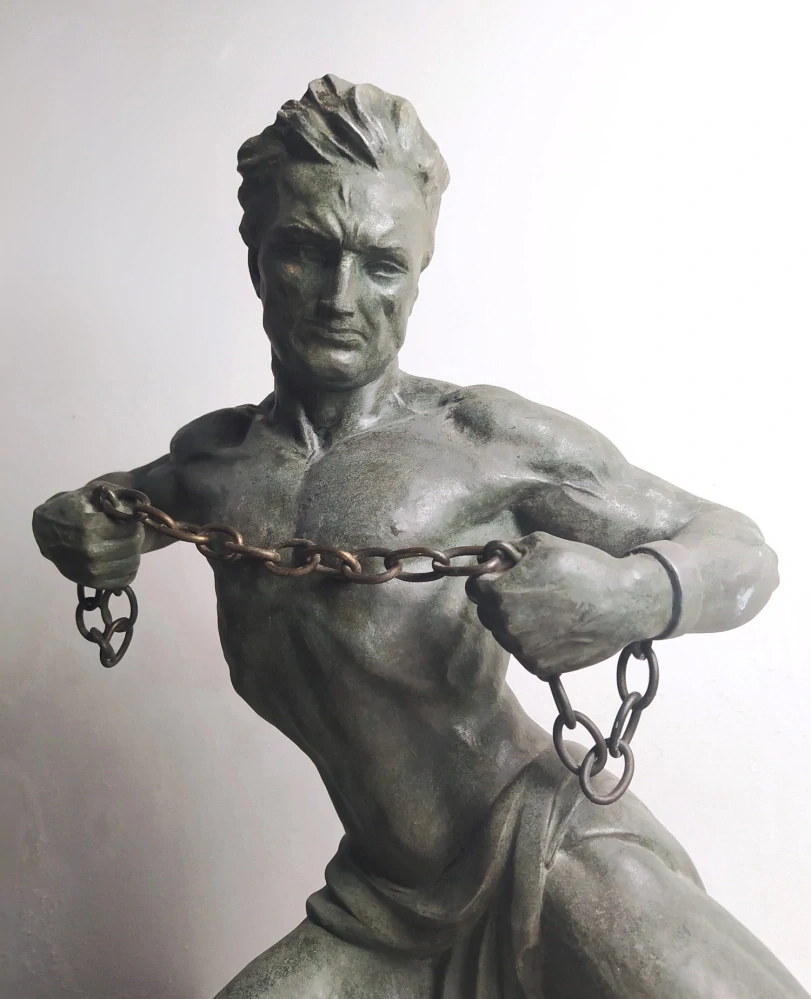 Roncourt, Jean de – Herkules (Héraklés), bronzová socha na mramorovém podstavci, ca 1930