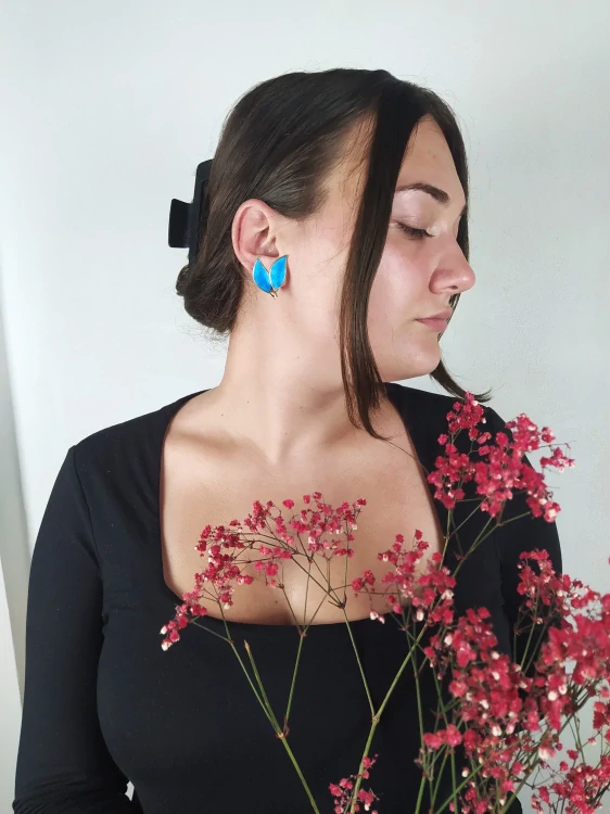 Náušnice ze zlaceného stříbra ve tvaru listu se smaltem, Brødrene Bjorklund, Dánsko