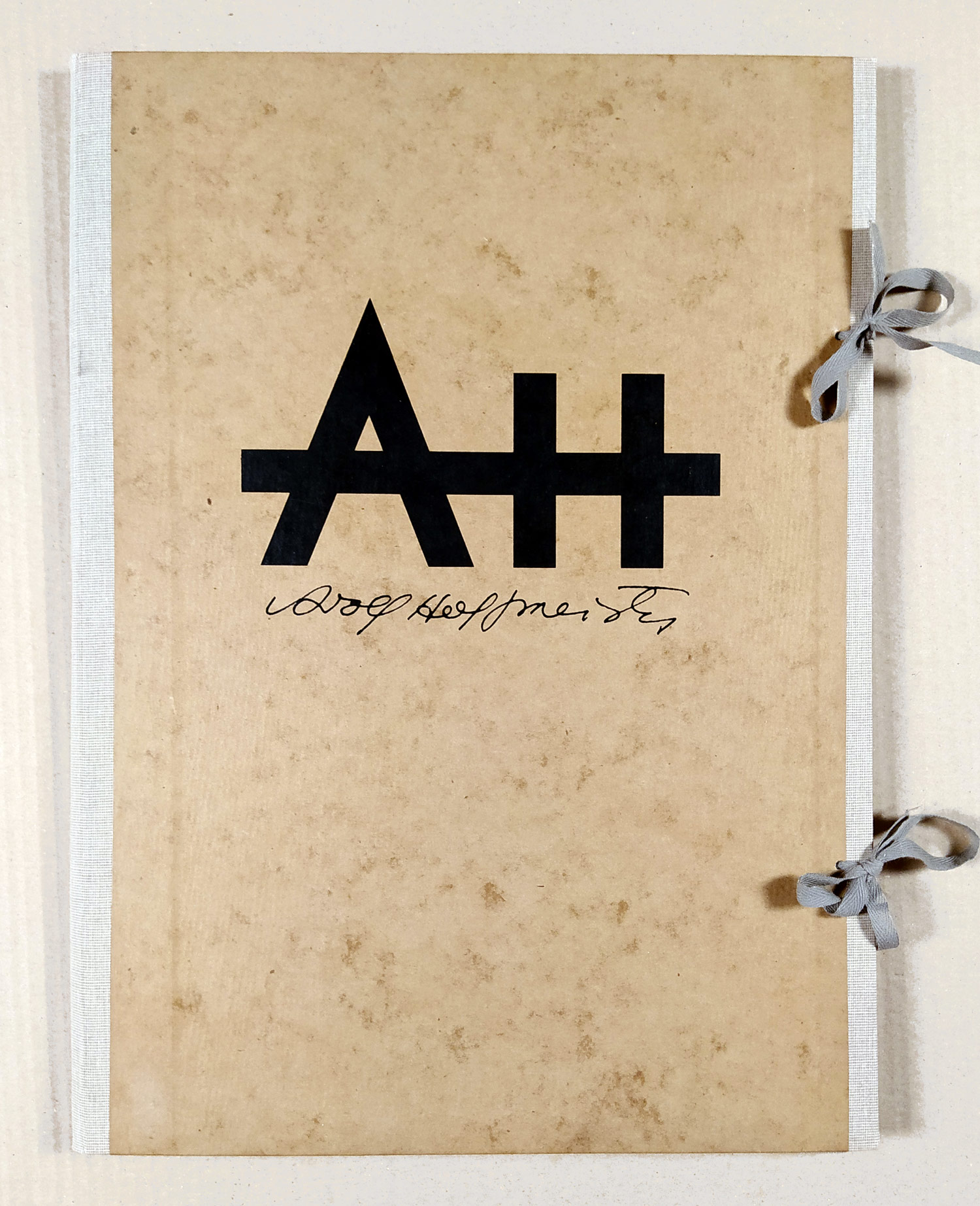 Hoffmeister Adolf – Faces / Visages, album, serigrafie, číslováno: 11/100, 1997 