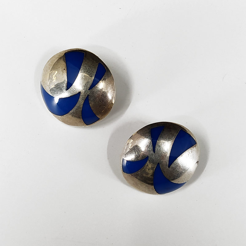 Stříbrné náušnice se sodalitem, původ: Taxco, Mexiko