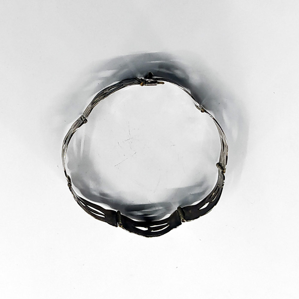 Stříbrný prořezávaný náramek s perletí (Abalone mušle), Mexiko
