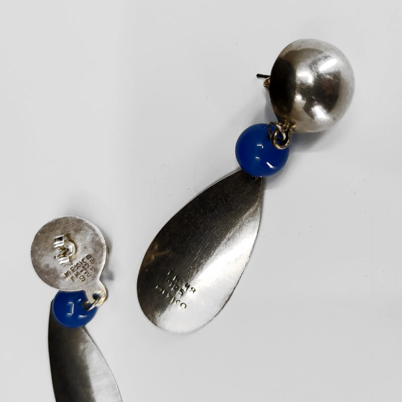 Stříbrné náušnice s modrými kameny, původ: Taxco, Mexiko