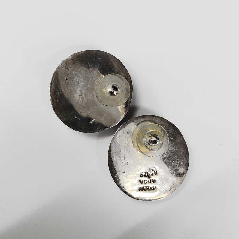 Stříbrné náušnice se sodalitem, původ: Taxco, Mexiko