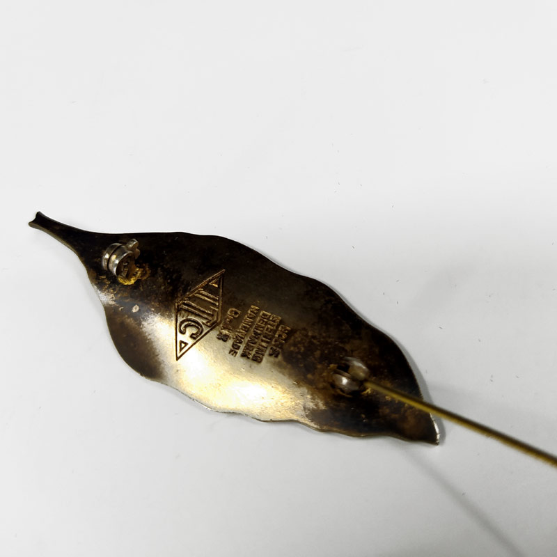 Stříbrná brož zdobená emailem, Brødrene Bjørklund, Dánsko