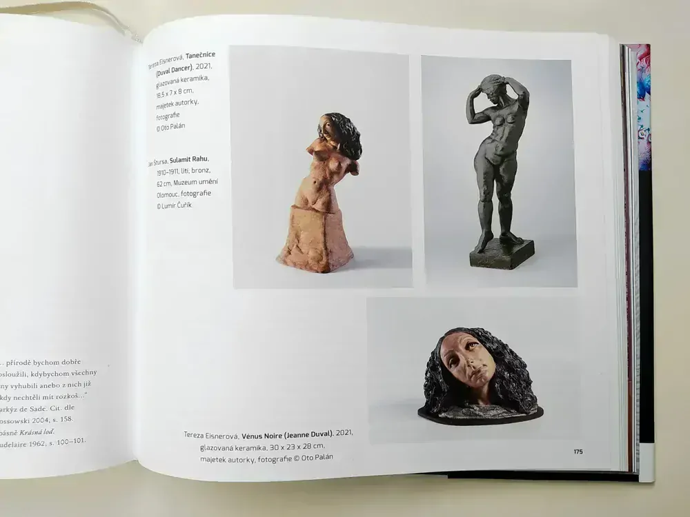 Eisnerová Tereza – Tanečnice, plastika, glazovaná keramika + kniha se signovanou kresbou, 2021