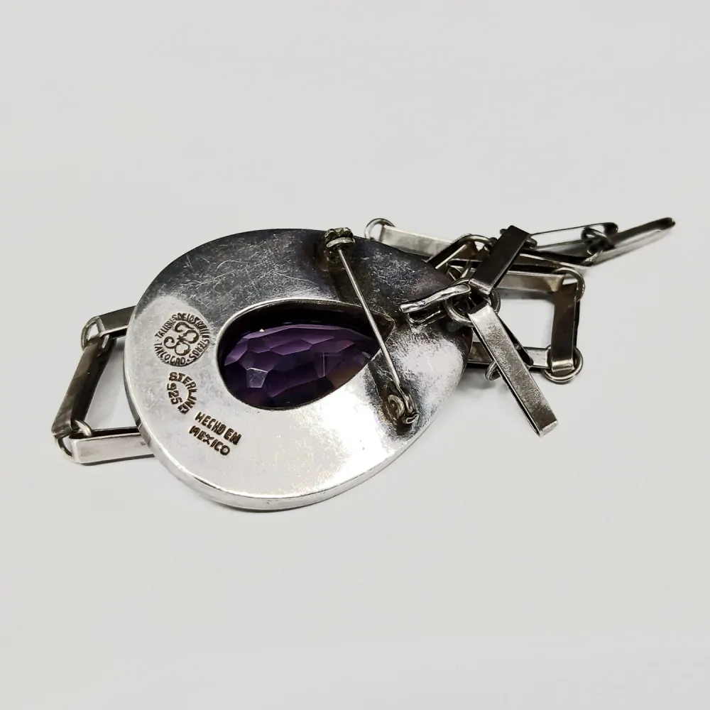 Stříbrný náhrdelník s  přívěskem (brož) se syntetickým ametystem – Los Ballesteros