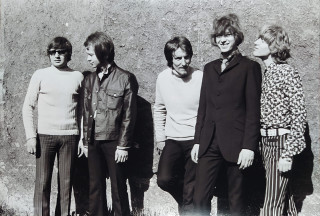 Rysová Hana – Viktor Sodoma, Radim Hladík – The Matadors, velkoformátová autorská fotografie, 1968