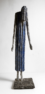 Zoubek Olbram – Žena v prázdnu, olověná socha, výška 53,3 cm, 1990