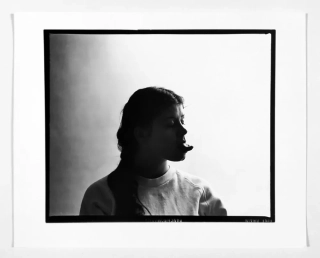 Stano Tono – Vyplazený jazyk, signovaná a datovaná autorská fotografie, 1983