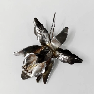 Stříbrná brož, Orchidej – Mexiko